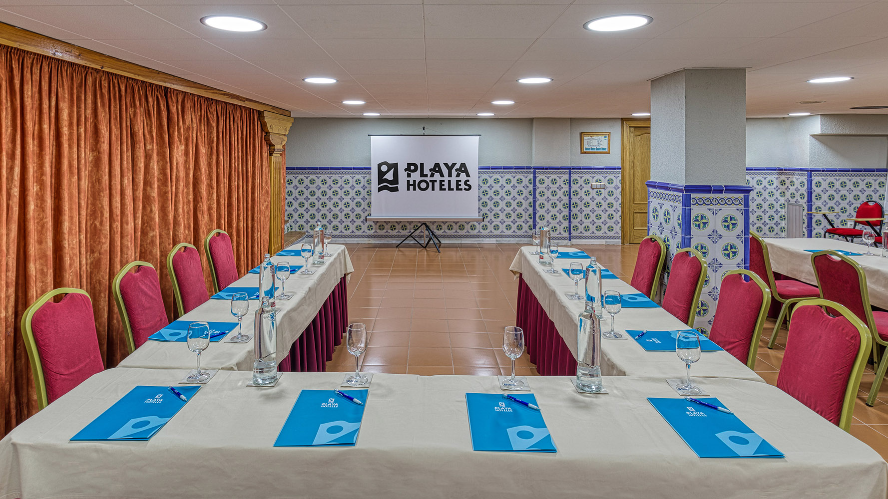 251_alta_playadulce Salones.jpg